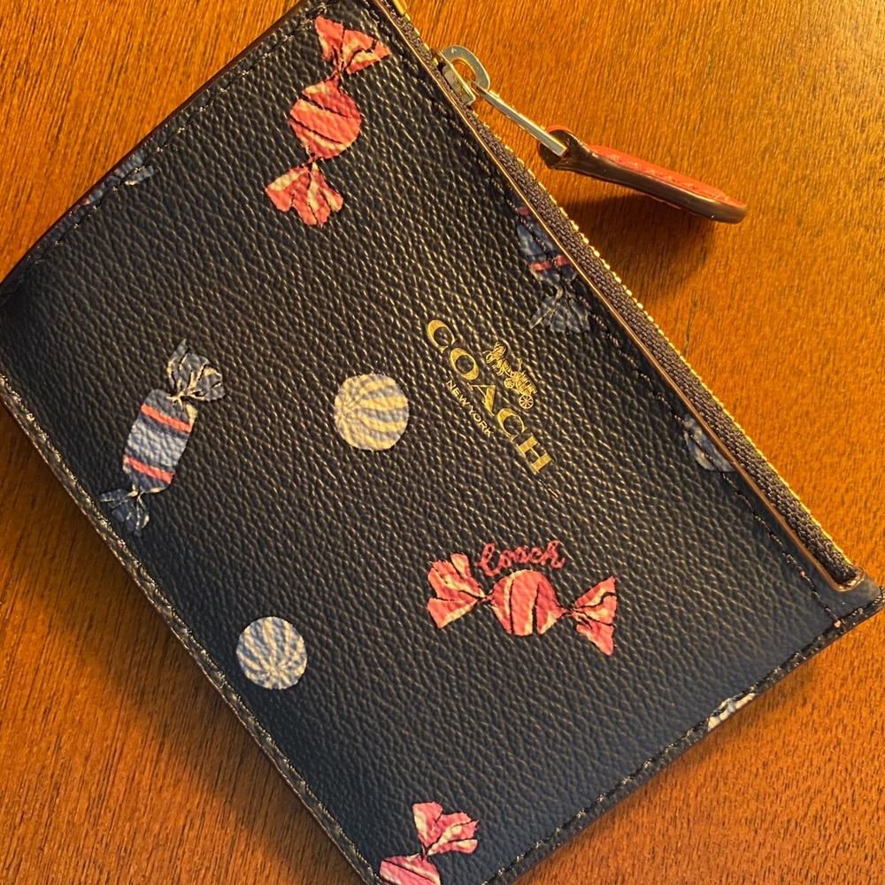 Coach Card Holder 🍬